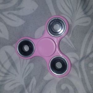 Pink spinner